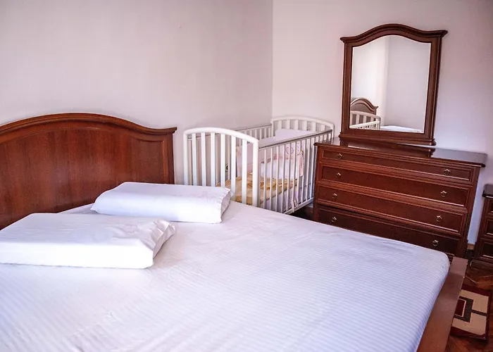 Old Bazaar * Τίρανα