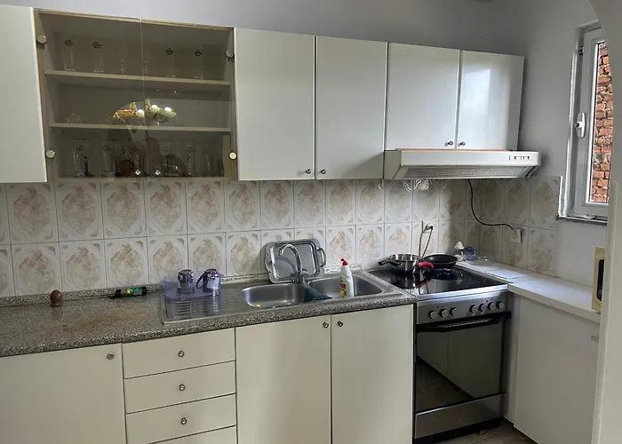 アパート Old Bazaar ティラナ